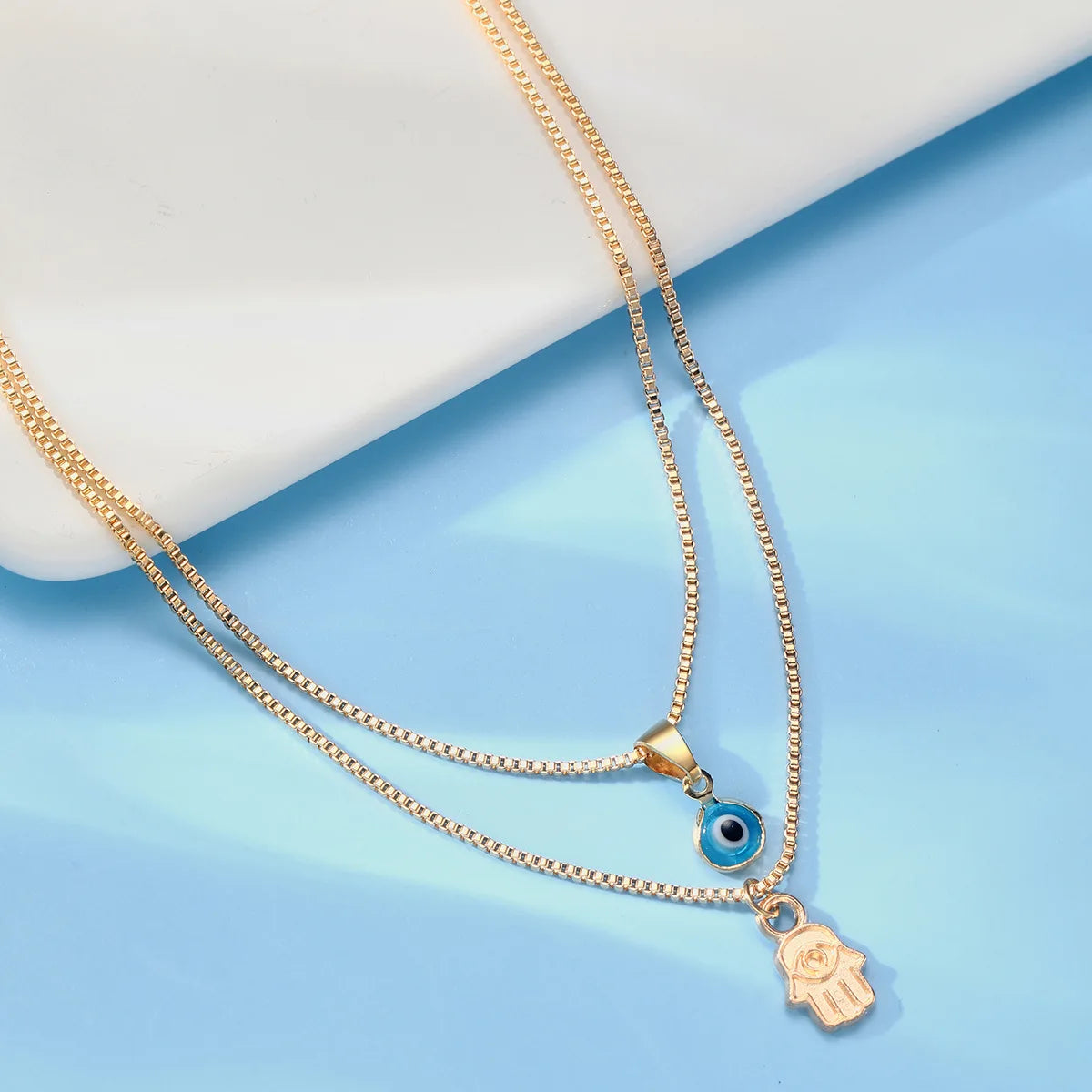 Trendy Pendant Necklace for Women