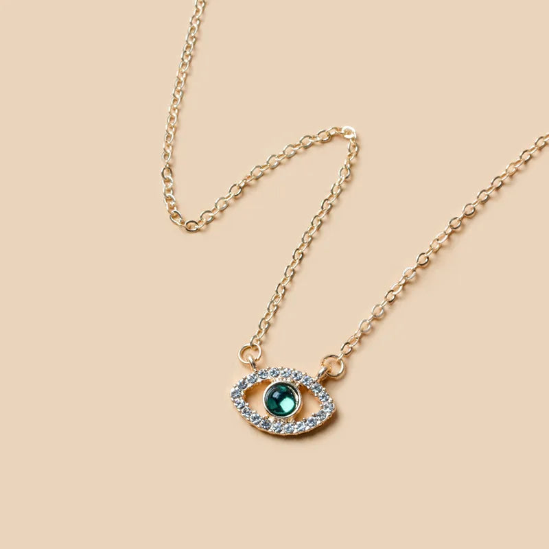Trendy Pendant Necklace for Women